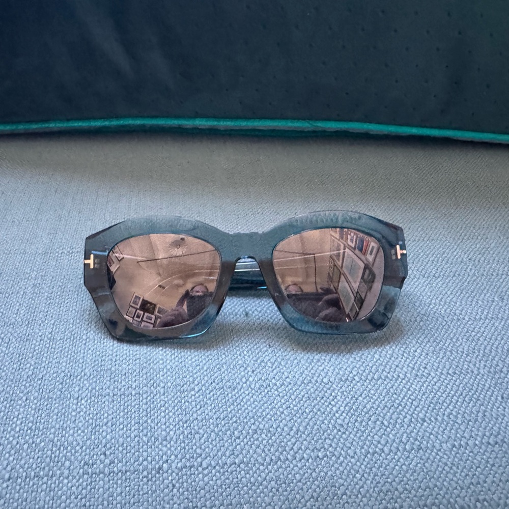 NWOT Tom Ford Guilliana Sunglasses, Blue/Mirror